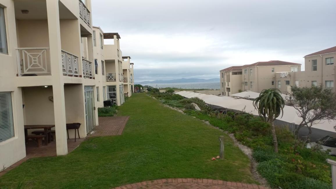 Hermanus Beach Club 143 Apartment Exterior photo